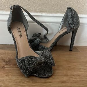 Sparkling grey shoes